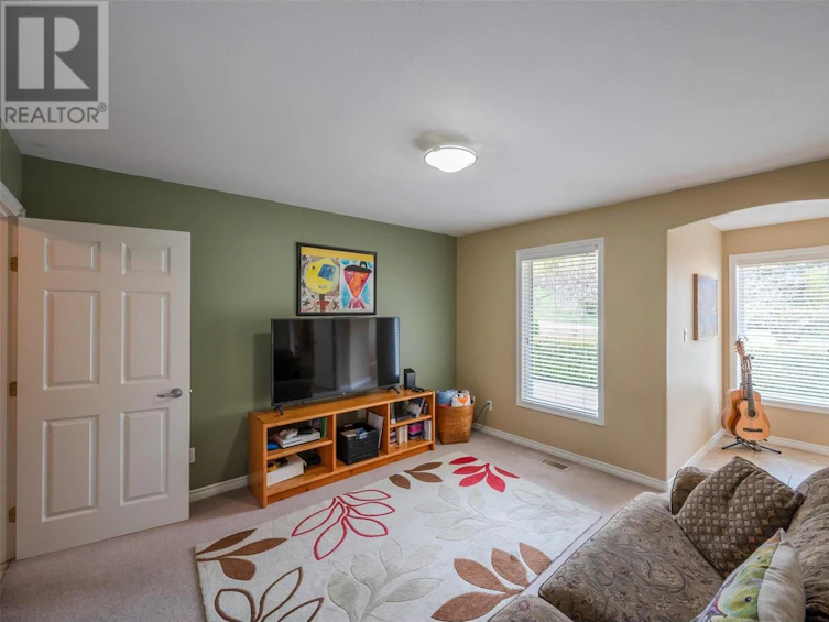 310 Spruce Avenue, Kaleden, BC, V0H 1K0 - 5