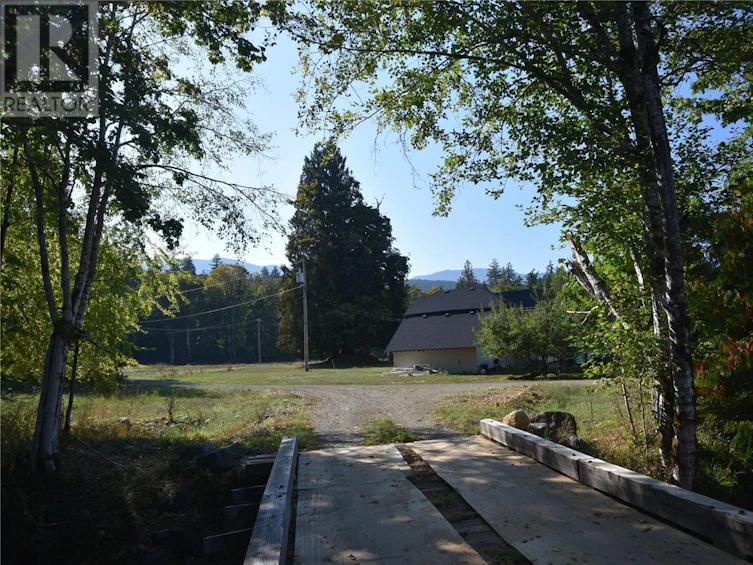 8991 South Island Highway, Fanny Bay, BC, V0R 1W0 - 48