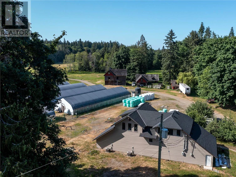 8991 South Island Highway, Fanny Bay, BC, V0R 1W0 - 3