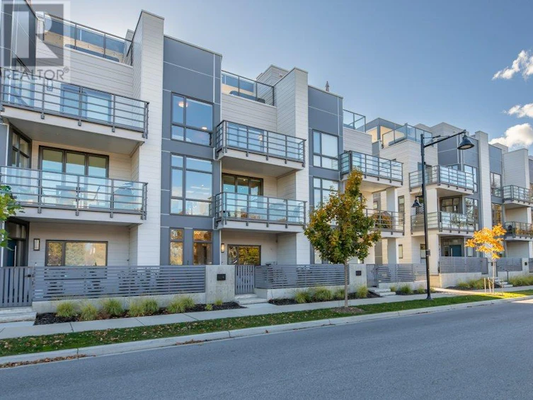 104-201 Wylie Street, Penticton, BC, V2A 0H3
