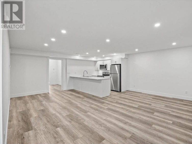 987 Loseth Drive, Kelowna, BC, V1P 0A8 - 40