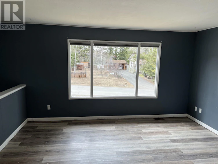 835 Spruce Avenue, 100 Mile House, BC, V0K 2E0 - 3
