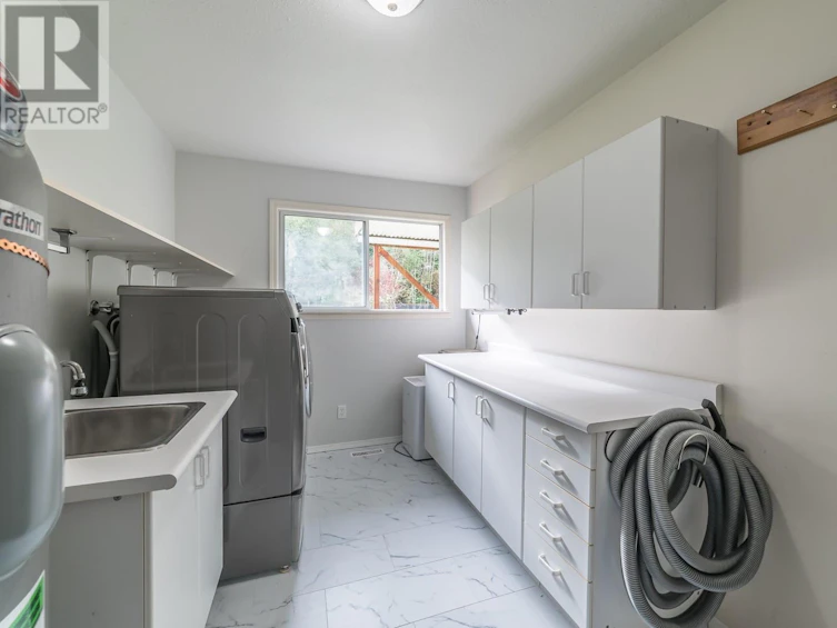 2196 Alberni Highway, Coombs, BC, V0R 1M0 - 22