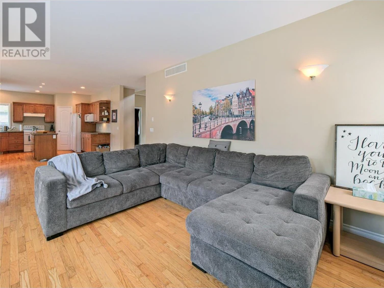 880 Arbor View Drive, Kelowna, BC, V1W 5B5 - 18