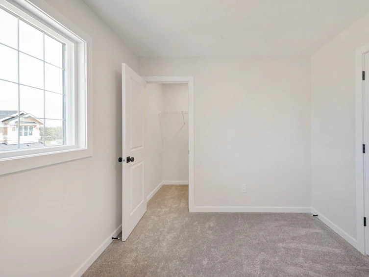 8418 228a Street NW, Edmonton, AB, T5T 4A3 - 31