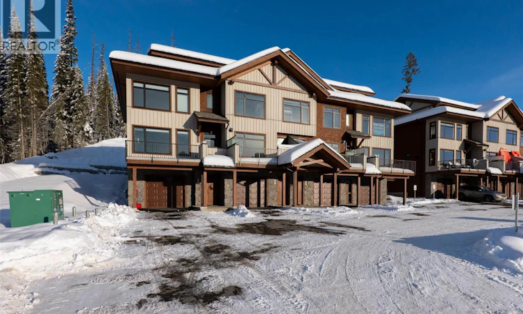 3-7000 Mcgillivray Lake Drive