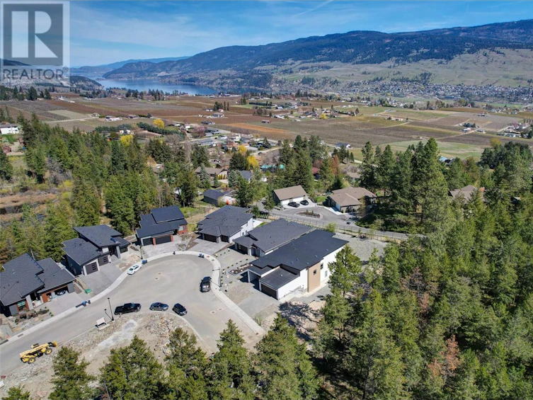 10287 Beacon Hill Drive, Lake Country, BC, V4V 0A9 - 48