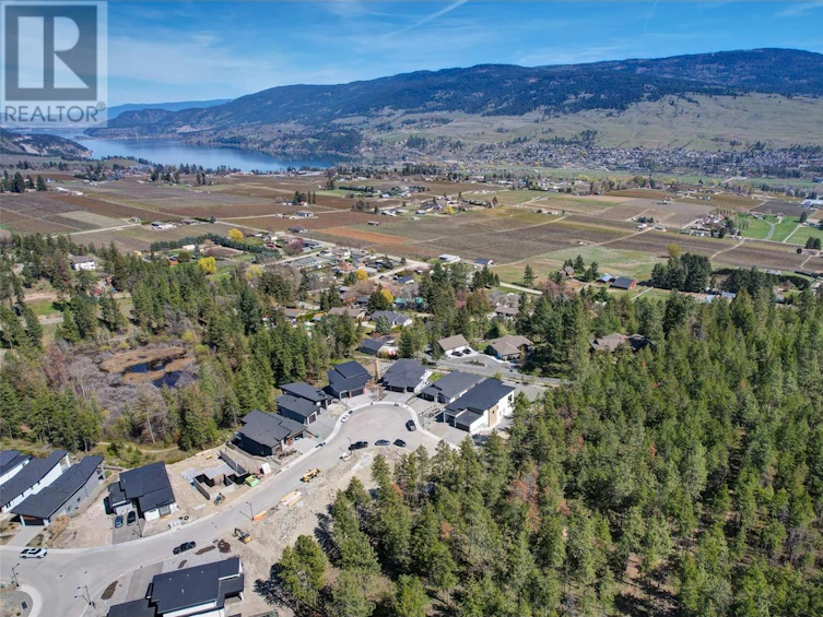 10287 Beacon Hill Drive, Lake Country, BC, V4V 0A9 - 49