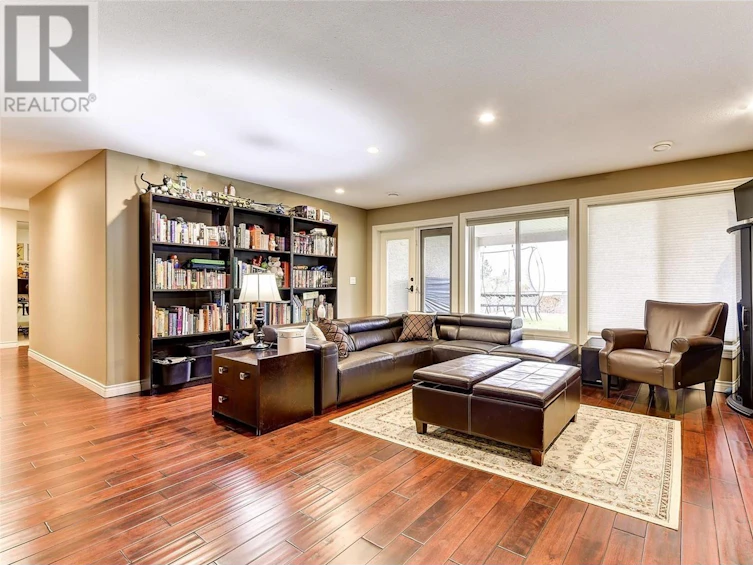 376 Uplands Court, Kelowna, BC, V1W 4J7 - 26