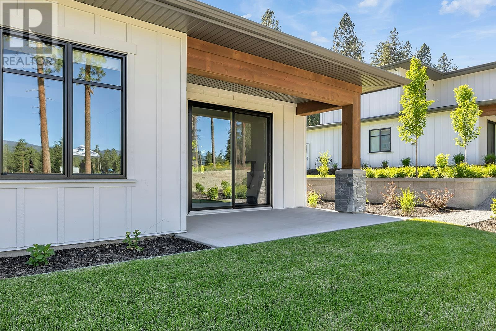 7-1979 Country Club Drive, Kelowna, BC, V1X 0H6 - 46