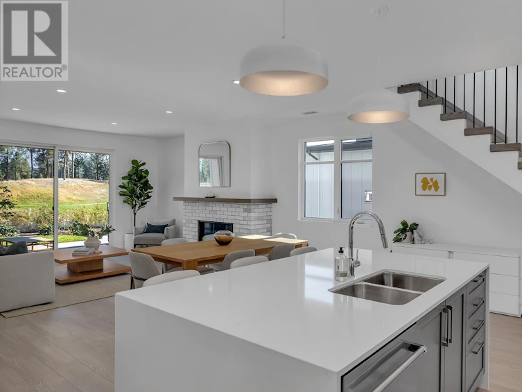 7-1979 Country Club Drive, Kelowna, BC, V1X 0H6 - 9