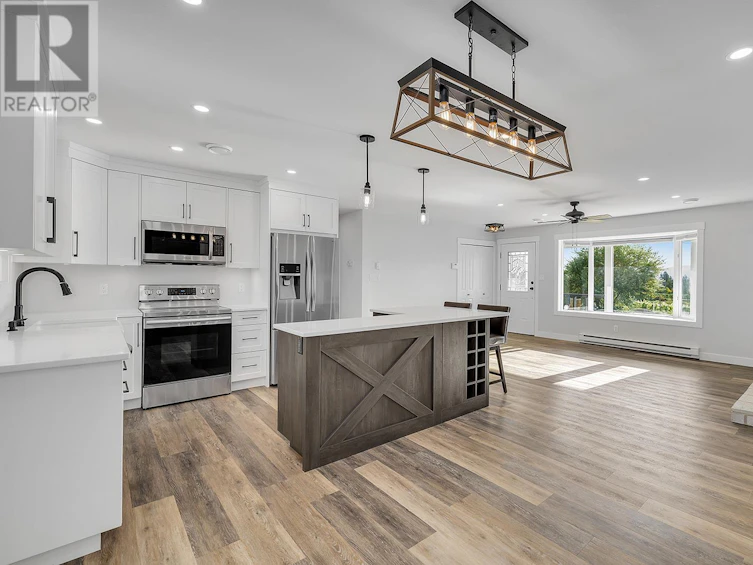 3154 Smith Creek Road, West Kelowna, BC, V4T 1M7 - 20