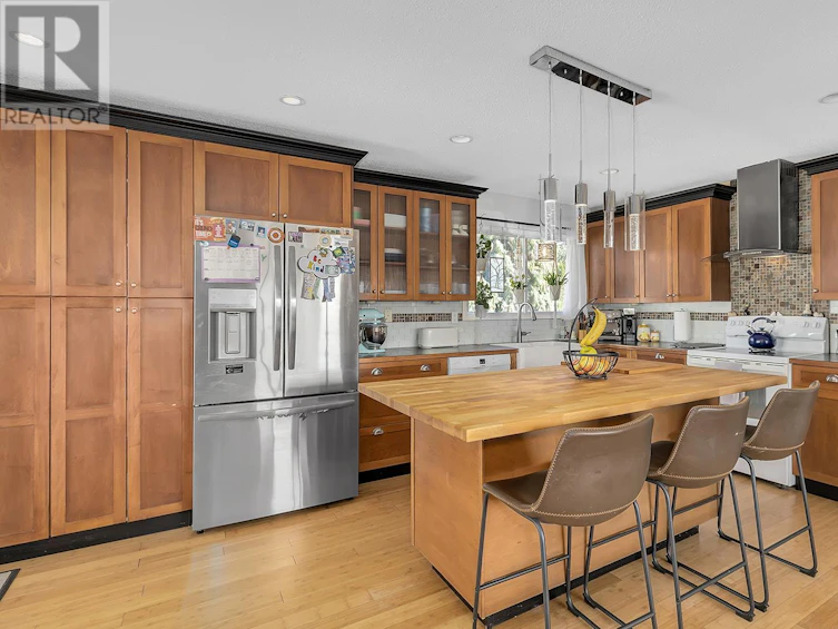 1845 Hayashi Road, Kelowna, BC, V1P 1A7 - 3