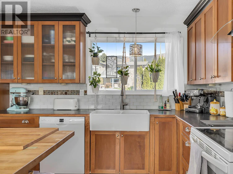 1845 Hayashi Road, Kelowna, BC, V1P 1A7 - 7