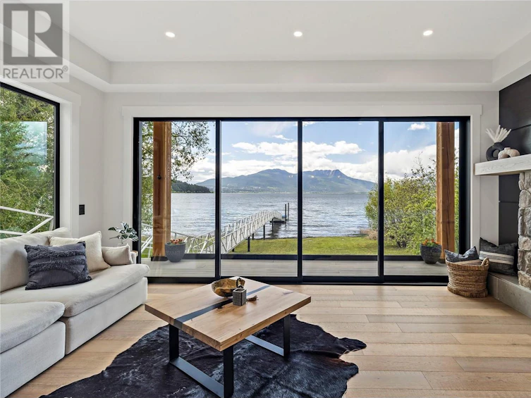3700 Sunnybrae Canoe Point Road, Tappen, BC, V0E 2X1 - 2