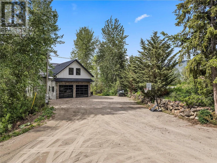 3700 Sunnybrae Canoe Point Road, Tappen, BC, V0E 2X1 - 31