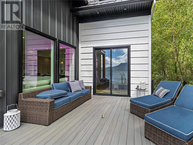3700 Sunnybrae Canoe Point Road, Tappen, BC, V0E 2X1 - 34
