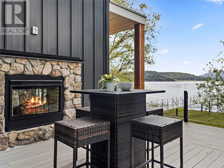 3700 Sunnybrae Canoe Point Road, Tappen, BC, V0E 2X1 - 36