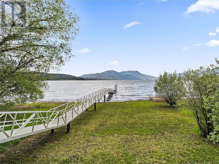 3700 Sunnybrae Canoe Point Road, Tappen, BC, V0E 2X1 - 39