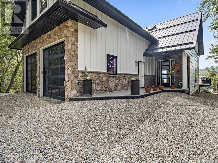 3700 Sunnybrae Canoe Point Road, Tappen, BC, V0E 2X1 - 42