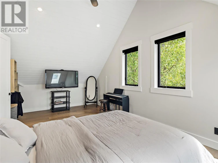 3700 Sunnybrae Canoe Point Road, Tappen, BC, V0E 2X1 - 50