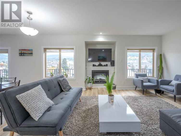 310-250 Waterford Avenue, Penticton, BC, V2A 3T8 - 2