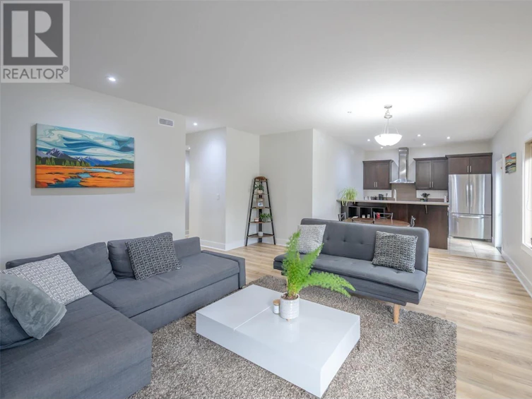 310-250 Waterford Avenue, Penticton, BC, V2A 3T8 - 7
