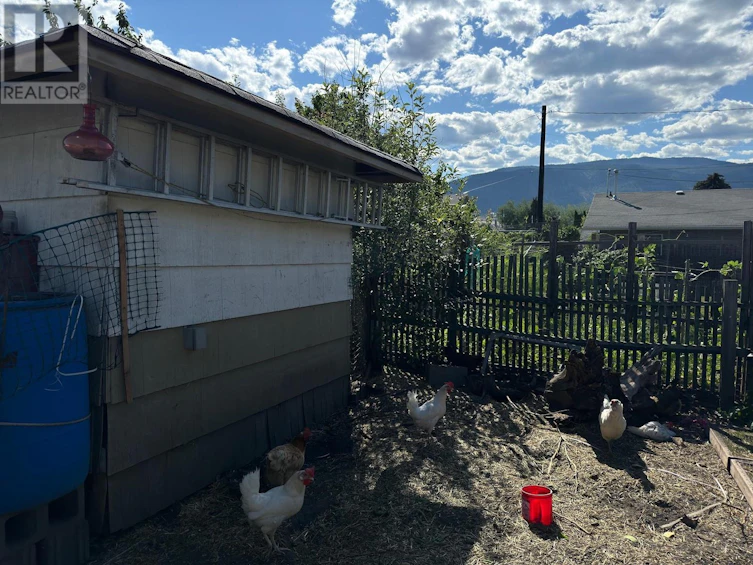 403 Conklin Avenue, Penticton, BC, V2A 2T3 - 46