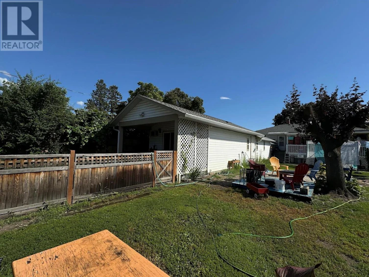 403 Conklin Avenue, Penticton, BC, V2A 2T3 - 47