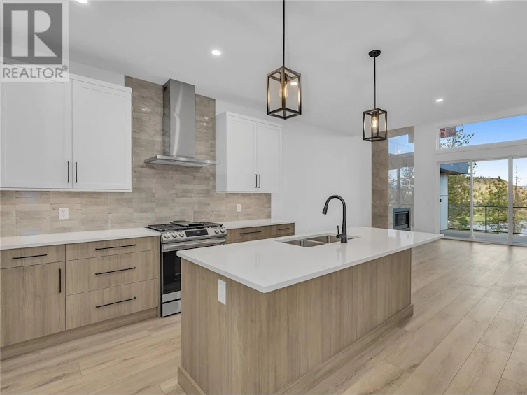 5-2835 Canyon Crest Drive, West Kelowna, BC, V4T 0E3 - 3
