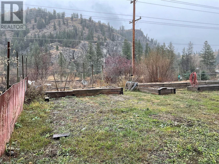 4098 3 Highway, Osoyoos, BC, V0H 1Y0 - 11