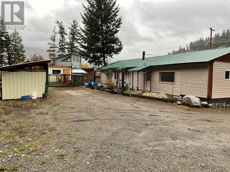 4098 3 Highway, Osoyoos, BC, V0H 1Y0 - 2