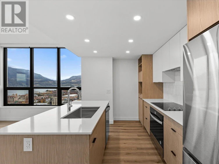 3010-1488 Bertram Street, Kelowna, BC, V1Y 2G2 - 3