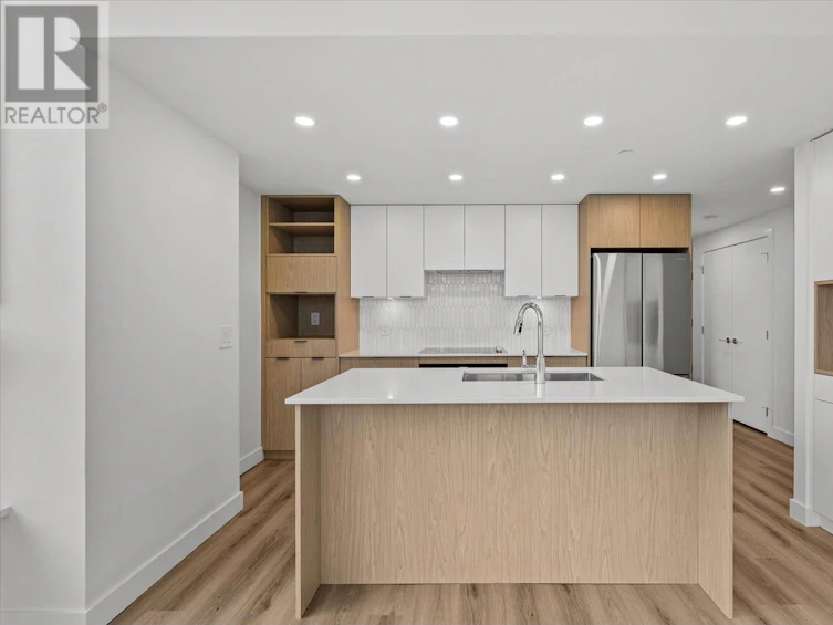 3010-1488 Bertram Street, Kelowna, BC, V1Y 2G2 - 5