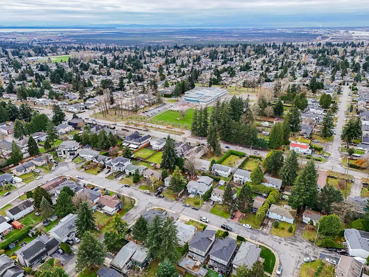 8124 116a, Delta, BC, V4C 5Y8 - 32