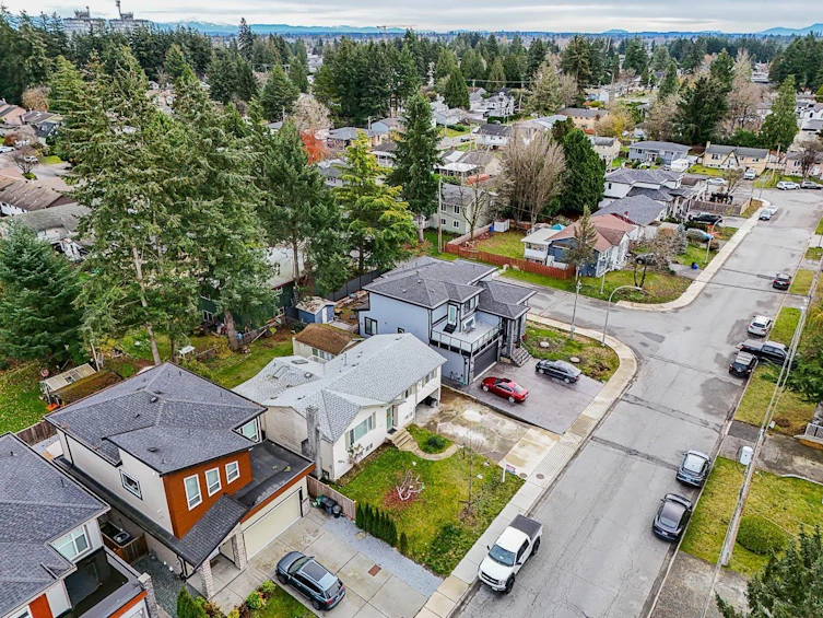 8124 116a, Delta, BC, V4C 5Y8 - 39
