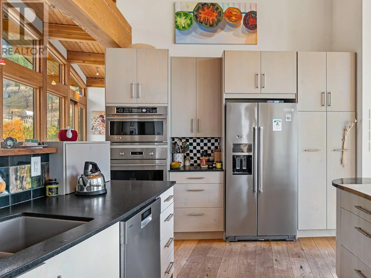 1290 Riddle Road, Penticton, BC, V2A 8X2 - 19