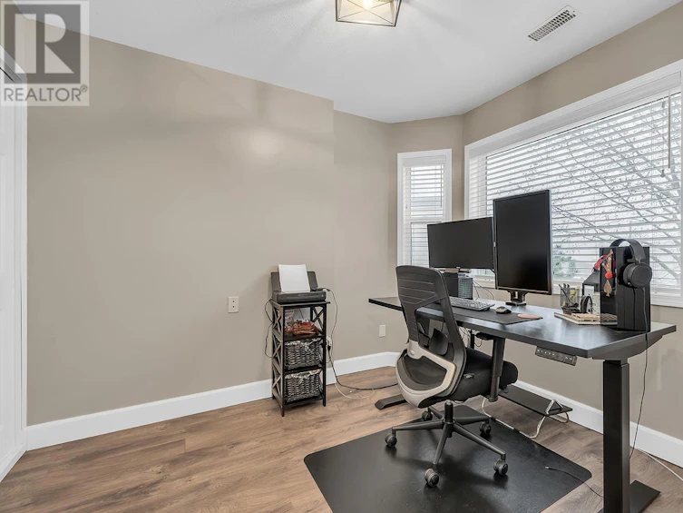 160 Portview Court, Kelowna, BC, V1V 1T9 - 45