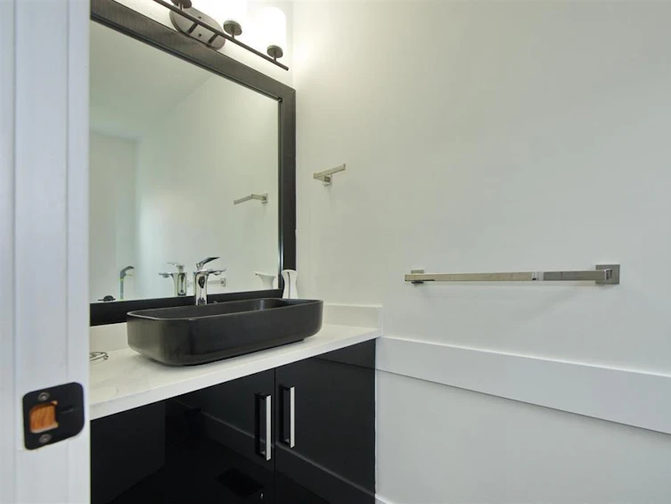 6049 133a, Surrey, BC, V3X 2K3 - 25