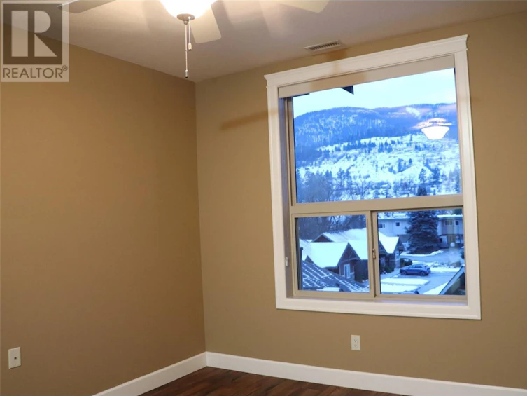210-9100 Mackie Drive, Coldstream, BC, V1B 1G9 - 16