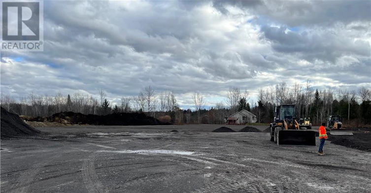 820 Summit Lane, Clarence-Rockland, ON, K4K 1K7 - 3