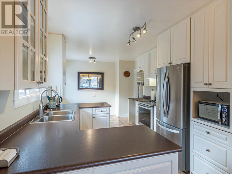 1937 Cardinal Drive, Kamloops, BC, V2C 4H5 - 16