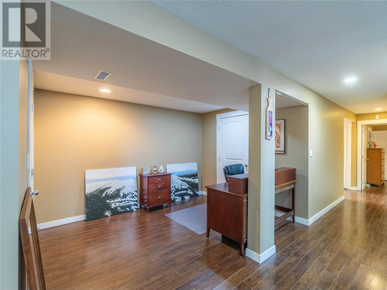 1937 Cardinal Drive, Kamloops, BC, V2C 4H5 - 23
