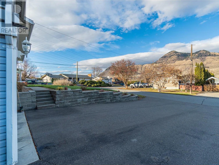 1937 Cardinal Drive, Kamloops, BC, V2C 4H5 - 48