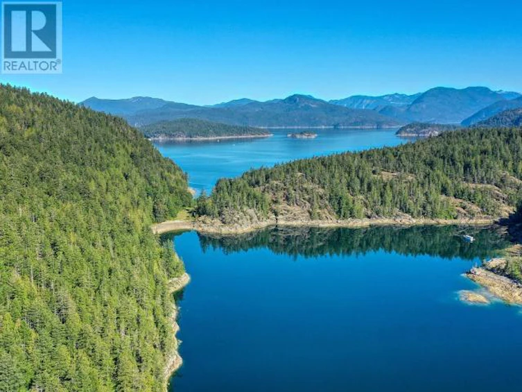 Portage Cove, Campbell River Area Small Islands, BC - 2