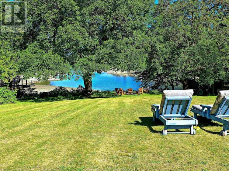 Portage Cove, Campbell River Area Small Islands, BC - 7