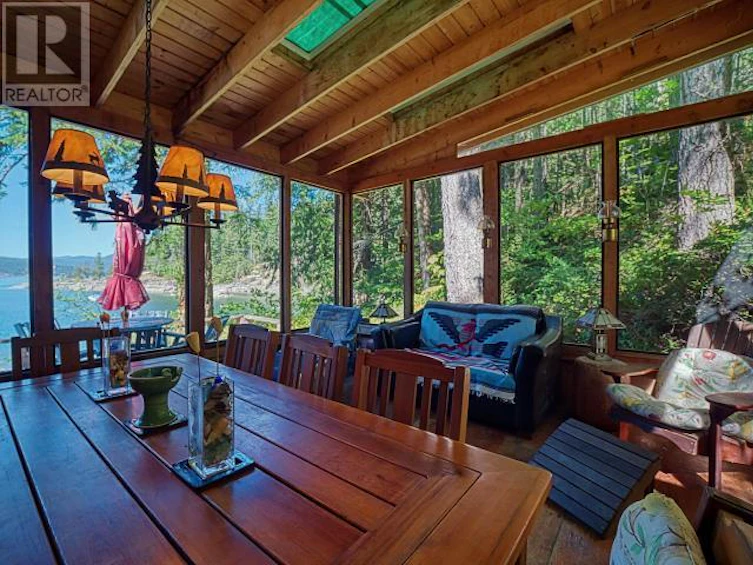 Portage Cove, Campbell River Area Small Islands, BC - 20