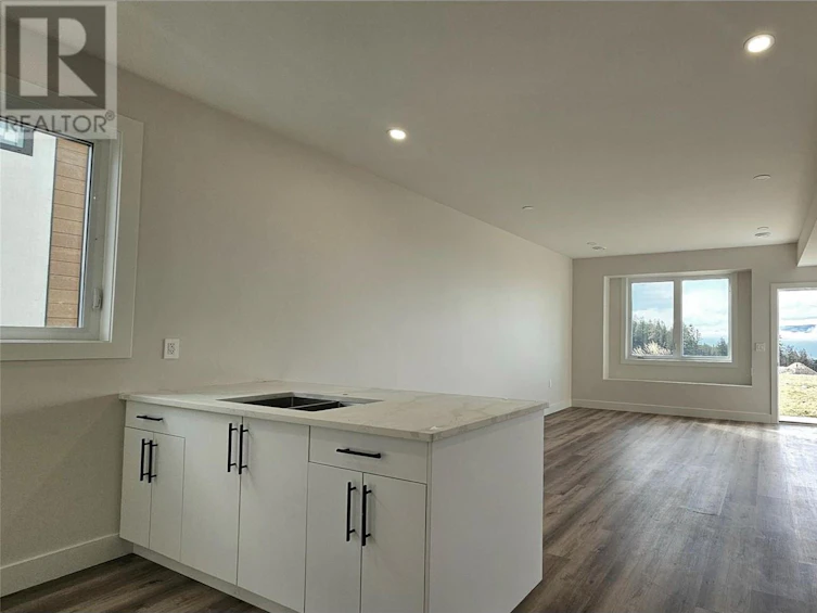 718 Carnoustie Drive, Kelowna, BC, V1P 1V2 - 36