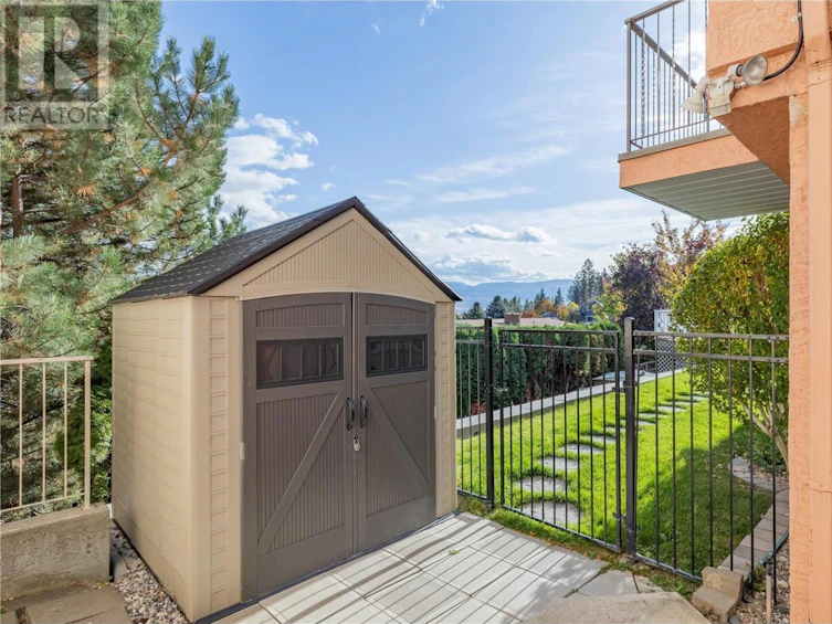 573 North Spruceview Place, Kelowna, BC, V1V 1S7 - 41