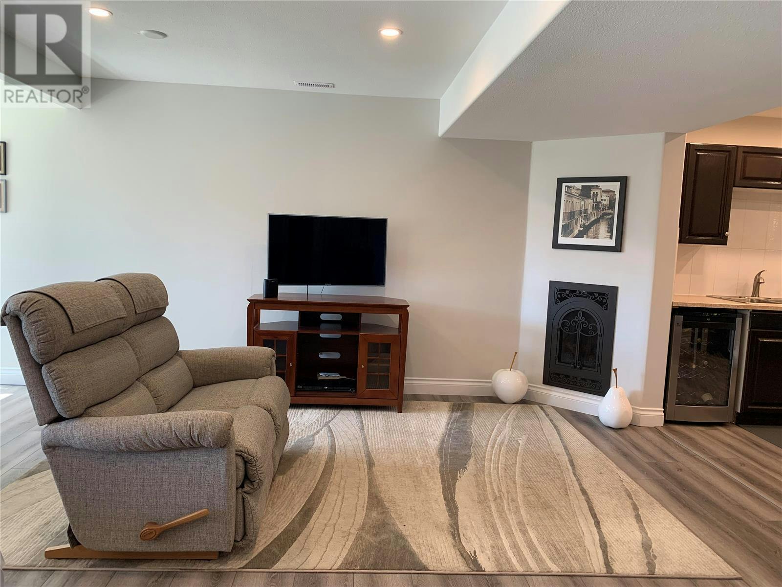 573 North Spruceview Place, Kelowna, BC, V1V 1S7 - 22